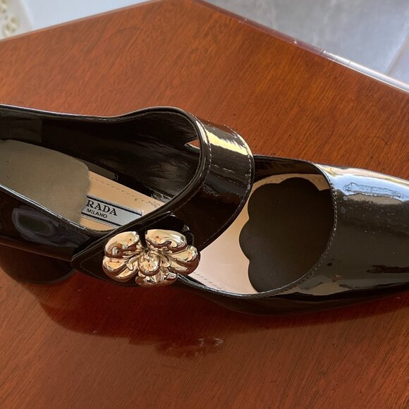 Prada Mary Jane Pump - Picture 4 of 10